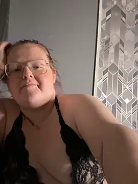 Snapshot of AmberBliss-X chatting on October 11, 8:07 pm AmberBliss-X online show from October 11, 8:07 pm