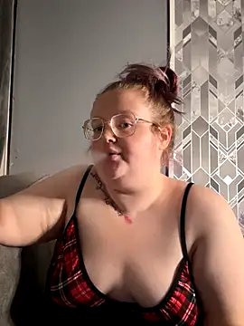 Snapshot of AmberBliss-X chatting on October 15, 7:36 pm AmberBliss-X online show from October 15, 7:36 pm