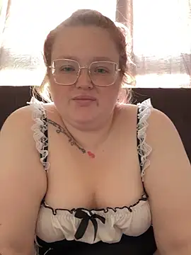 Snapshot of AmberBliss-X chatting on October 21, 7:53 am AmberBliss-X online show from October 21, 7:53 am