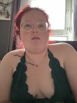 Snapshot of AmberBliss-X chatting on November 2, 3:36 pm AmberBliss-X online show from November 2, 3:36 pm