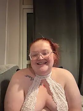 Snapshot of AmberBliss-X chatting on November 14, 9:35 pm AmberBliss-X online show from November 14, 9:35 pm