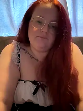 Snapshot of AmberBliss-X chatting on November 21, 3:00 pm AmberBliss-X online show from November 21, 3:00 pm