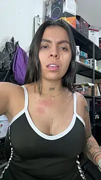 hillary joness online show from January 31, 10:30 pm