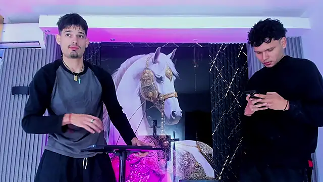 Iam Steven online show from December 5, 11:52 am