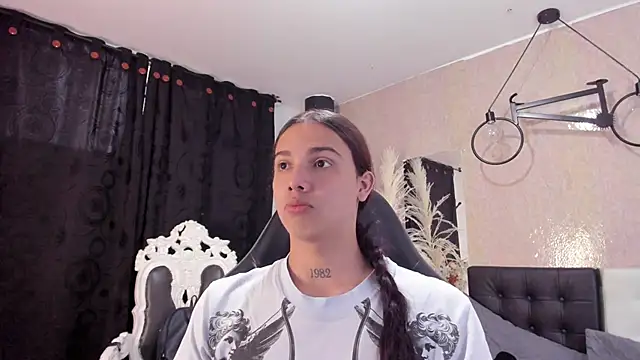 Almaazz online show from February 5, 7:07 pm