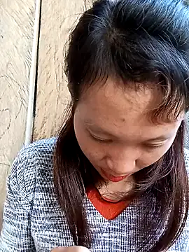 Snapshot of bonnie-00 chatting on September 20, 2:01 am bonnie-00 online show from September 20, 2:01 am