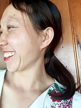 Snapshot of bonnie-00 chatting on September 24, 3:32 am bonnie-00 online show from September 24, 3:32 am