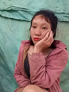 Snapshot of bonnie-00 chatting on October 4, 5:05 am bonnie-00 online show from October 4, 5:05 am