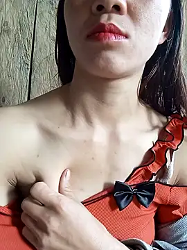 Snapshot of bonnie-00 chatting on October 9, 1:14 am bonnie-00 online show from October 9, 1:14 am