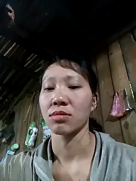 Snapshot of bonnie-00 chatting on October 16, 11:28 pm bonnie-00 online show from October 16, 11:28 pm