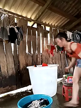 Snapshot of bonnie-00 chatting on October 22, 2:56 am bonnie-00 online show from October 22, 2:56 am