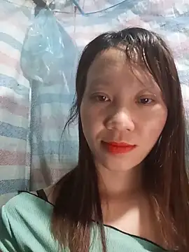 bonnie-00 online show from June 11, 4:05 pm