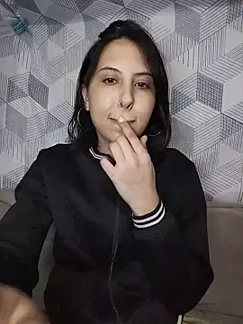 scarletoficial online show from June 13, 1:36 am