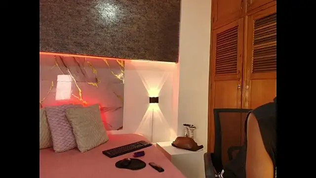 Snapshot of Sullivan_Blackwood chatting on September 14, 7:46 pm Sullivan Blackwood online show from September 14, 7:46 pm
