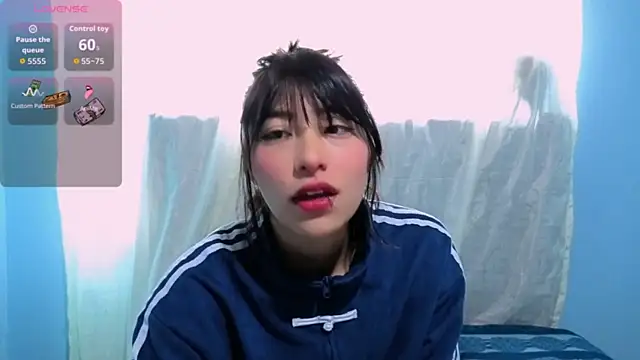 Snapshot of Sullyoonn chatting on March 9, 12:42 pm Sullyoonn online show from March 9, 12:42 pm