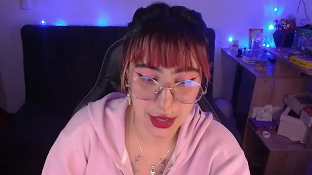 Miacatsito3 online show from March 13, 1:12 am