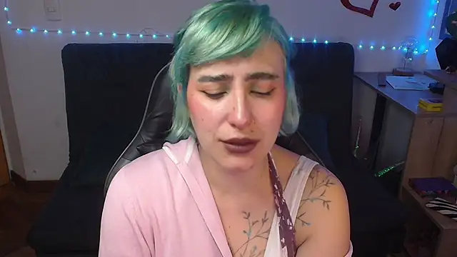 Miacatsito3 online show from June 30, 2:56 am