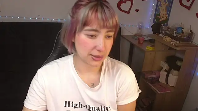 Miacatsito3 online show from July 31, 6:02 am