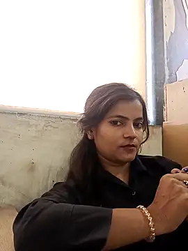 Snapshot of SexyIra89 chatting on November 23, 5:18 am SexyIra89 online show from November 23, 5:18 am