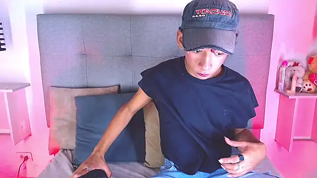 Billie Turner  online show from October 7, 5:04 am