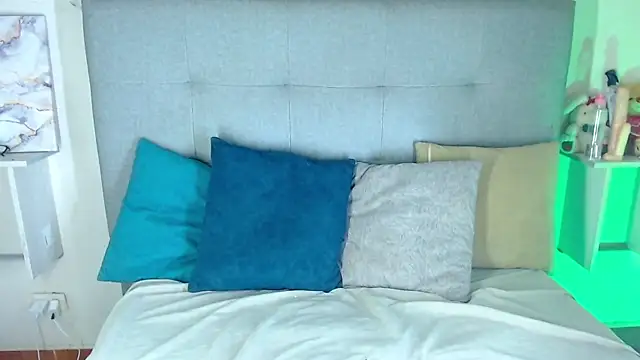 Billie Turner  online show from October 13, 7:30 am