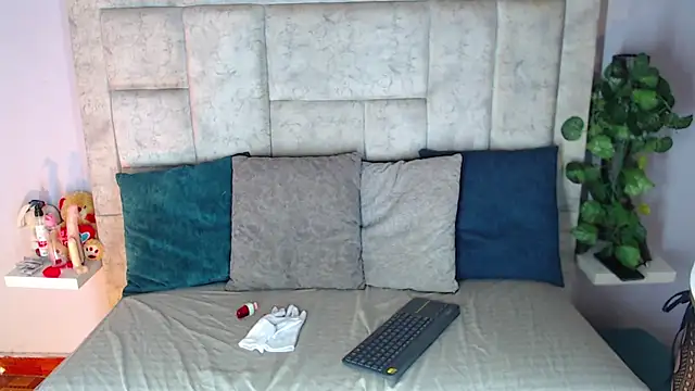 Billie Turner  online show from October 15, 7:47 pm