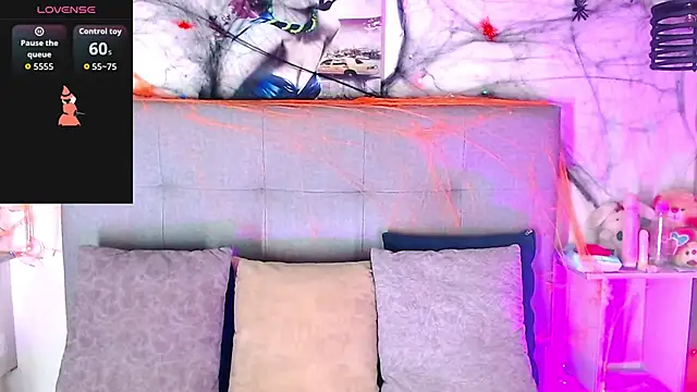 Billie Turner  online show from October 21, 4:24 am