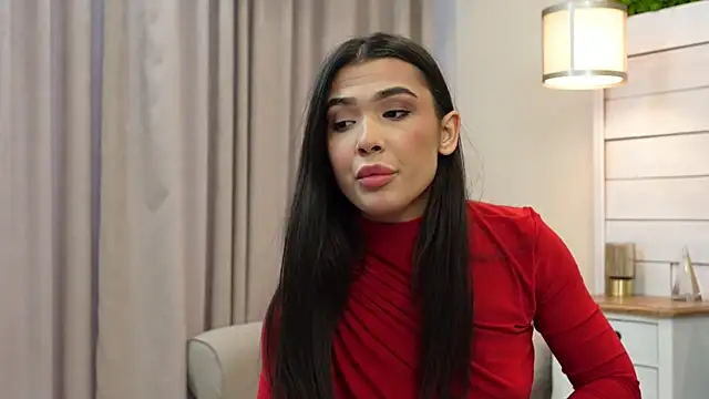 Snapshot of MyaMuse chatting on November 21, 10:47 am MyaMuse online show from November 21, 10:47 am