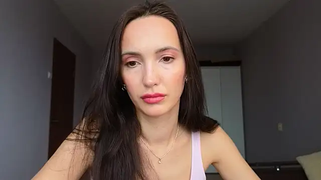 Lillian-Clark online show from January 13, 7:46 am