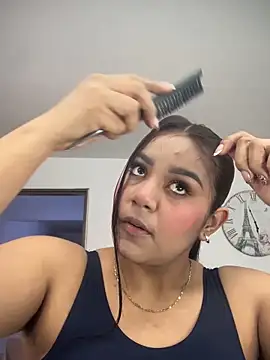 Snapshot of SienaWild chatting on October 6, 3:04 am SienaWild online show from October 6, 3:04 am