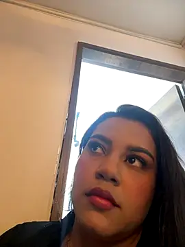 Snapshot of SienaWild chatting on October 22, 3:18 am SienaWild online show from October 22, 3:18 am