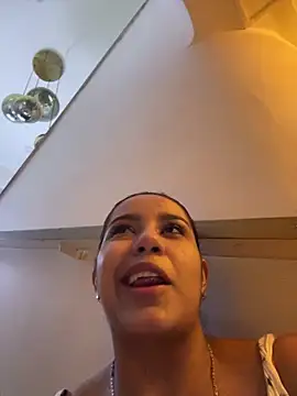 Snapshot of SienaWild chatting on November 3, 3:41 am SienaWild online show from November 3, 3:41 am