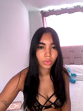 Snapshot of karolaalcendra chatting on October 18, 7:58 pm karolaalcendra online show from October 18, 7:58 pm