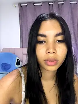 Snapshot of karolaalcendra chatting on November 8, 2:23 am karolaalcendra online show from November 8, 2:23 am