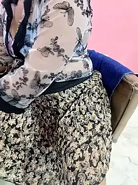 Hot-malika1 online show from September 18, 6:21 pm