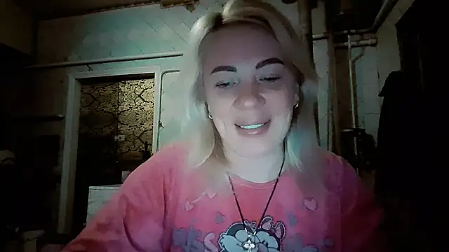 Snapshot of EmmaCat_ chatting on February 11, 4:23 pm EmmaCat online show from February 11, 4:23 pm