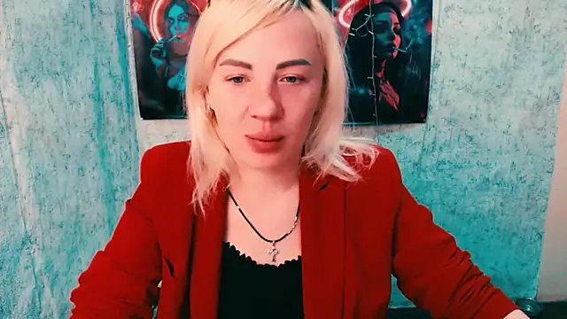 Snapshot of EmmaCat_ chatting on March 8, 5:11 am EmmaCat online show from March 8, 5:11 am