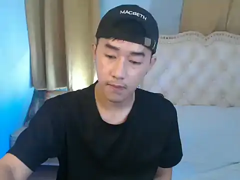 Snapshot of mr_chandy chatting on October 18, 10:38 am mr chandy online show from October 18, 10:38 am