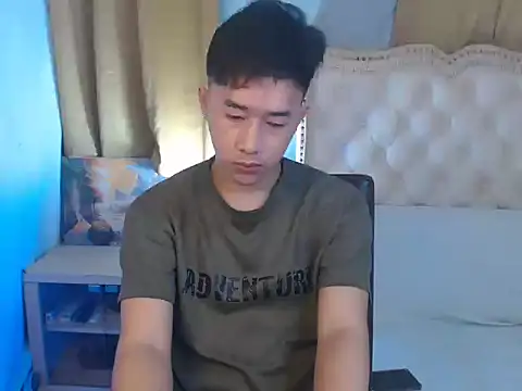 Snapshot of mr_chandy chatting on October 20, 10:38 am mr chandy online show from October 20, 10:38 am