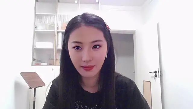 SHIRLEYSANSHAN online show from September 12, 2:39 pm