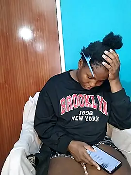 BlondieBitch online show from November 28, 9:28 pm