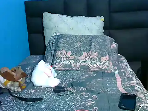 BlondieBitch online show from March 2, 5:20 pm