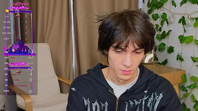 Snapshot of va1ora chatting on September 21, 12:18 pm va1ora online show from September 21, 12:18 pm