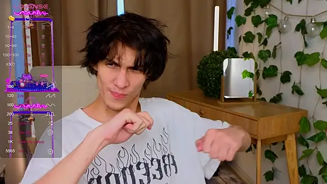 Snapshot of va1ora chatting on September 25, 12:20 pm va1ora online show from September 25, 12:20 pm