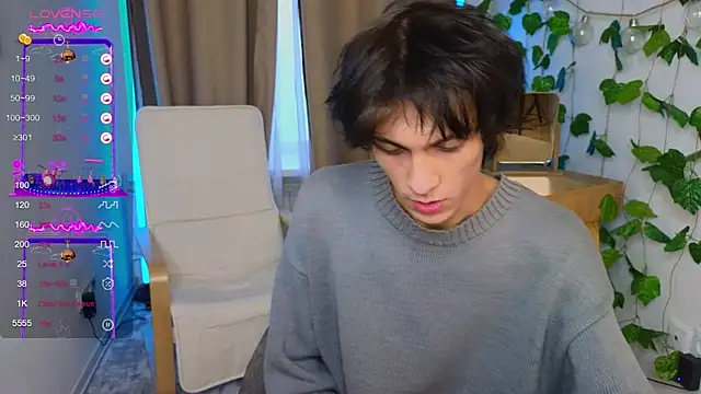 Snapshot of va1ora chatting on October 2, 12:12 pm va1ora online show from October 2, 12:12 pm