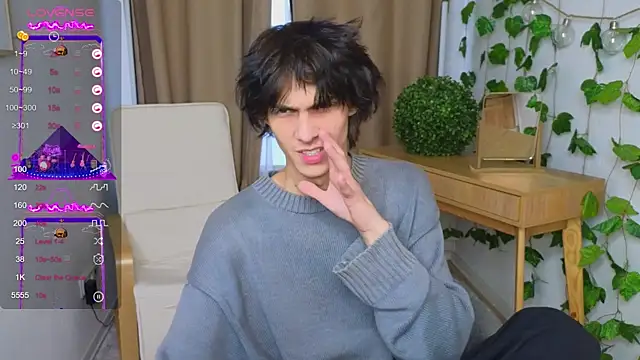 Snapshot of va1ora chatting on October 4, 12:25 pm va1ora online show from October 4, 12:25 pm