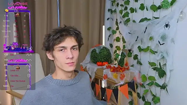 Snapshot of va1ora chatting on October 24, 12:23 pm va1ora online show from October 24, 12:23 pm