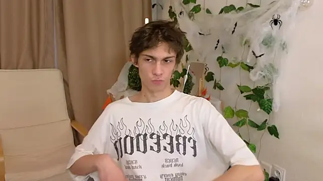 Snapshot of va1ora chatting on November 5, 12:27 pm va1ora online show from November 5, 12:27 pm