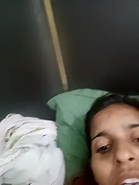 Saloni-Gupta online show from March 23, 8:46 pm