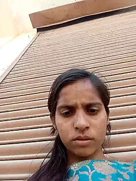 Saloni-Gupta online show from March 28, 9:31 am